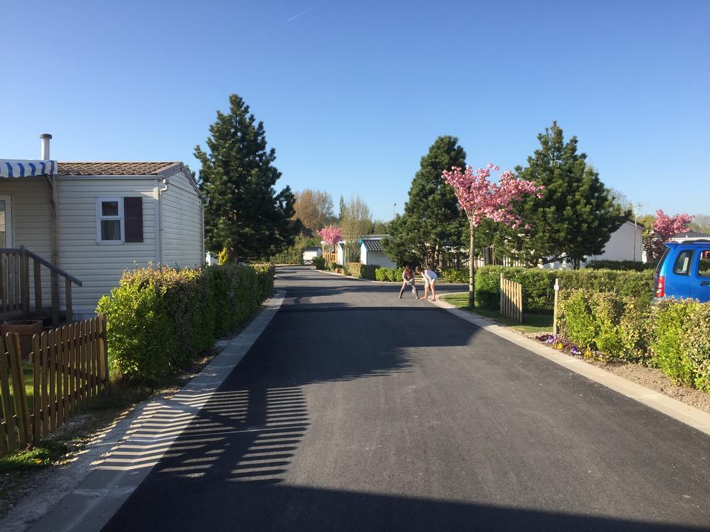 Camping Caravaning Les Cerisiers Berck Sur Mer Verton ภายนอก รูปภาพ